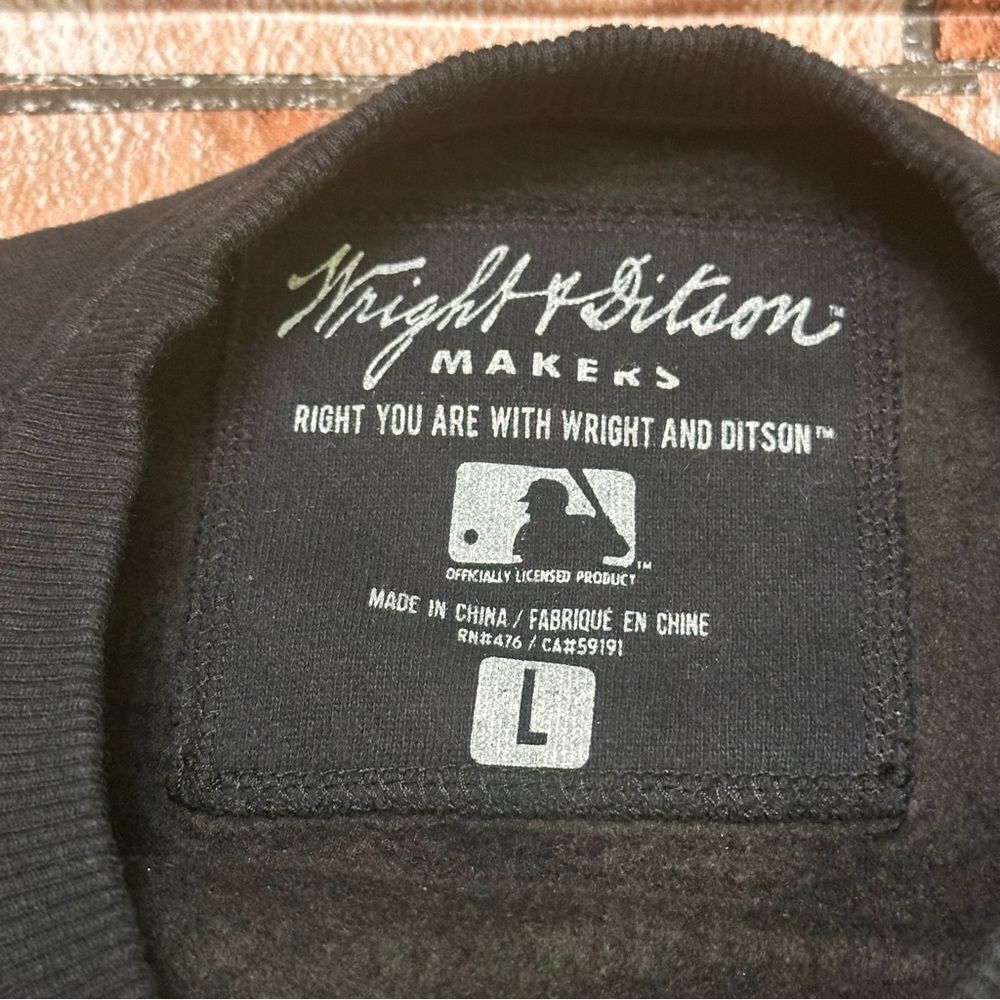 NY Yankees Men’s Black wright & Ditson Sweatshirt size L - Picture 6 of 12